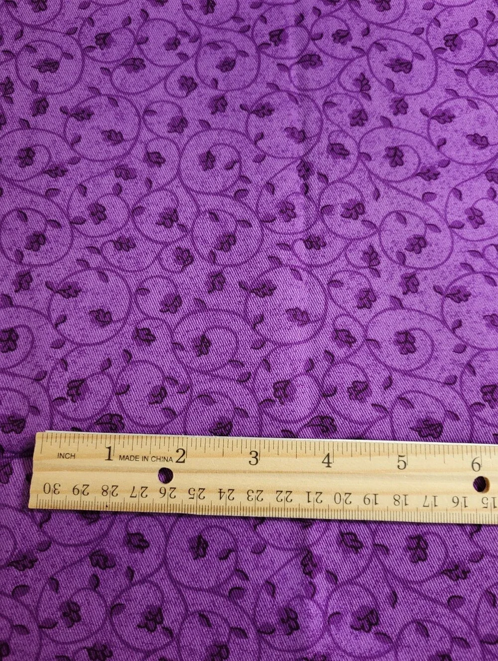 Purple Floral Swirl Sewing Fabric Unbranded 1 Yard (1499)